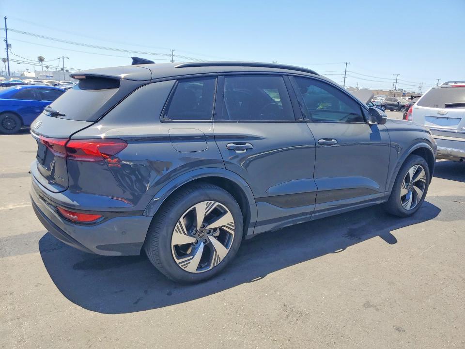 2025 Audi Q6 VIN WA124BGF8SA062840 COPART salvage auction — REAR END, Salvage Title, sold $25,500 on 2026-08-19 (photo 3)