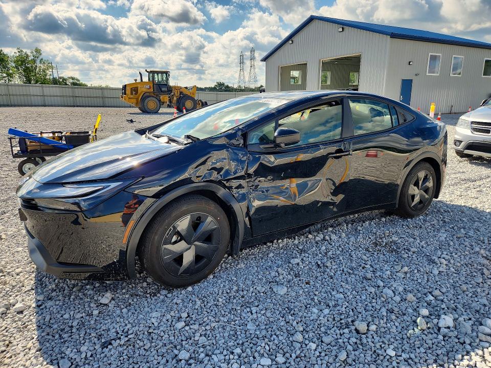 2026 Toyota Prius VIN JTDACAAU7T3065983 COPART salvage auction — SIDE, OH - CERT OF TITLE-SALVAGE, sold $8,100 on 2026-07-02 (photo 1)
