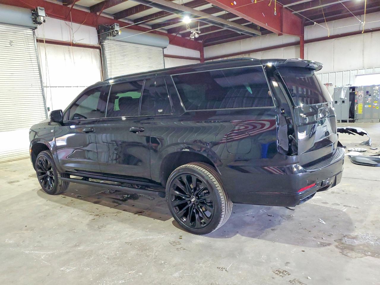 2026 Cadillac Escalade ESV VIN 1GYS9RKL0TR137105 COPART salvage auction — Stripped, KY - CERT OF TITLE-SALVAGE, sold $72,000 on 2026-07-08 (photo 2)