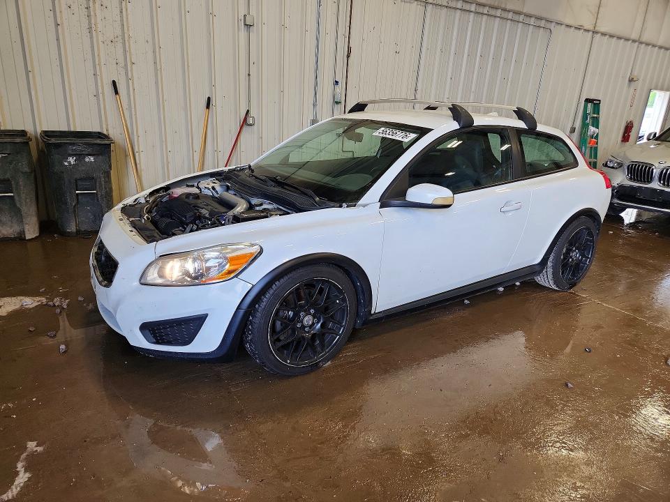 2011 Volvo C30 VIN YV1672MK9B2239187 COPART salvage auction — FRONT END, Mn - Cert Of Title-Prior Salvage, sold $300 on 2026-07-20 (photo 1)