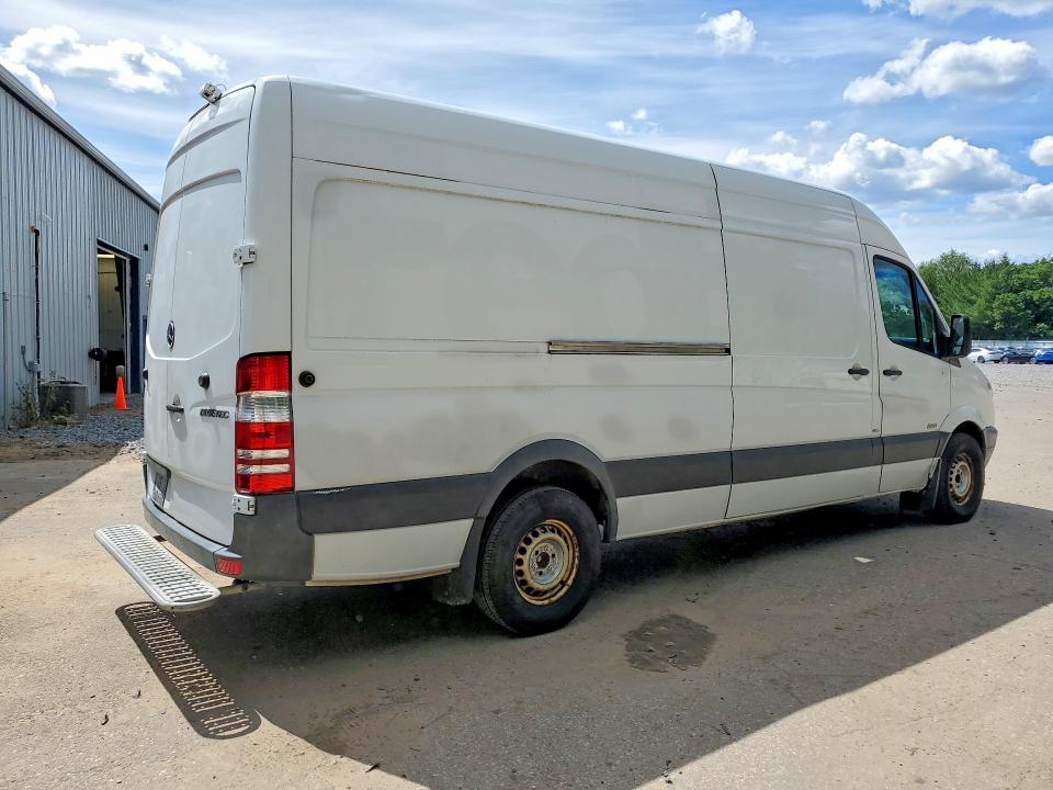 2012 Mercedes-benz Sprinter 2500 VIN WD3PE8CB5C5699977 COPART salvage auction — MINOR DENT/SCRATCHES, Mn - Certificate Of Title, sold $15 on 2026-07-09 (photo 3)