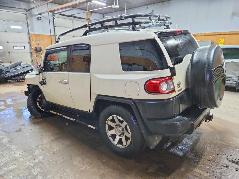 2014 Toyota Fj cruiser VIN JTEBU4BF4EK187563 COPART salvage auction — FRONT END, Mi - Certificate Of Title, sold $8,400 on 2026-07-29 (photo 2)
