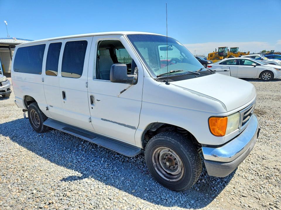 2006 Ford Econoline e350 VIN 1FBNE31LX6HA61095 COPART salvage auction — MINOR DENT/SCRATCHES, Co - Dis/Dlr/Exp Only Clean Title, sold $450 on 2026-07-02 (photo 4)