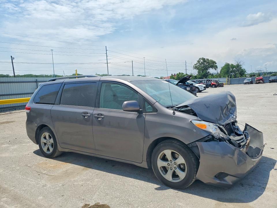 2012 Toyota Sienna VIN 5TDKK3DC6CS253480 COPART salvage auction — FRONT END, Ia - Cert Of Title-Salvage Title, sold $1,000 on 2026-07-10 (photo 4)