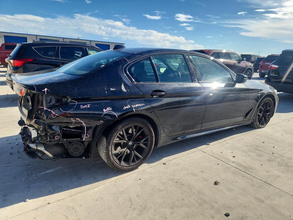 2022 BMW 5er VIN WBA53BH04NWX41749 COPART salvage auction — REAR END, ID - SALVAGE CERTIFICATE OF TITLE, sold $21,800 on 2026-08-11 (photo 3)