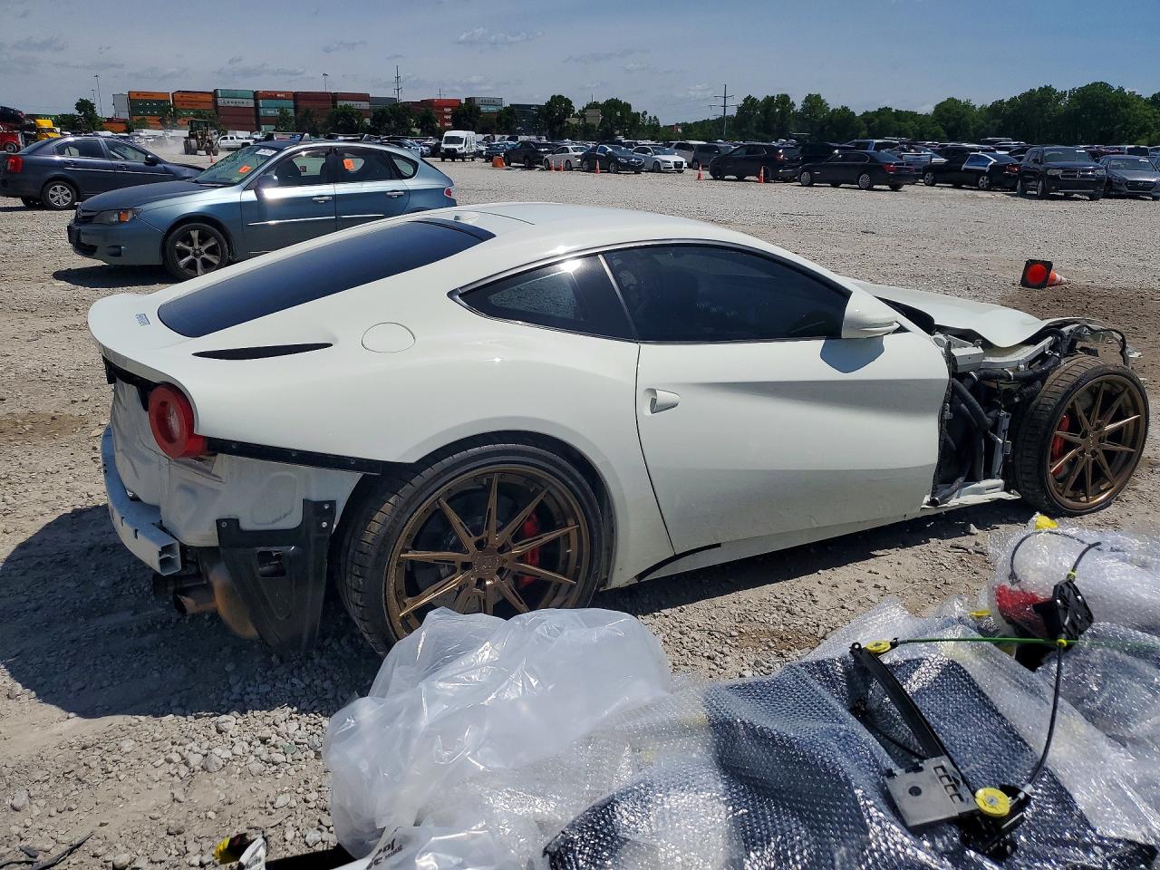 2014 Ferrari F12 Berlinetta VIN ZFF74UFA5E0198254 COPART salvage auction — Front End, OH - CERT OF TITLE-SALVAGE, sold $196,000 on 2026-08-07 (photo 3)