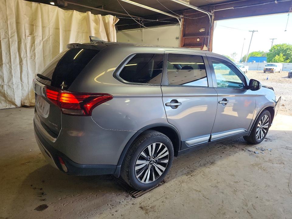 2019 Mitsubishi Outlander VIN JA4AZ3A3XKZ004263 COPART salvage auction — FRONT END, Pa - Certificate Of Salvage, sold $3,900 on 2026-07-16 (photo 3)