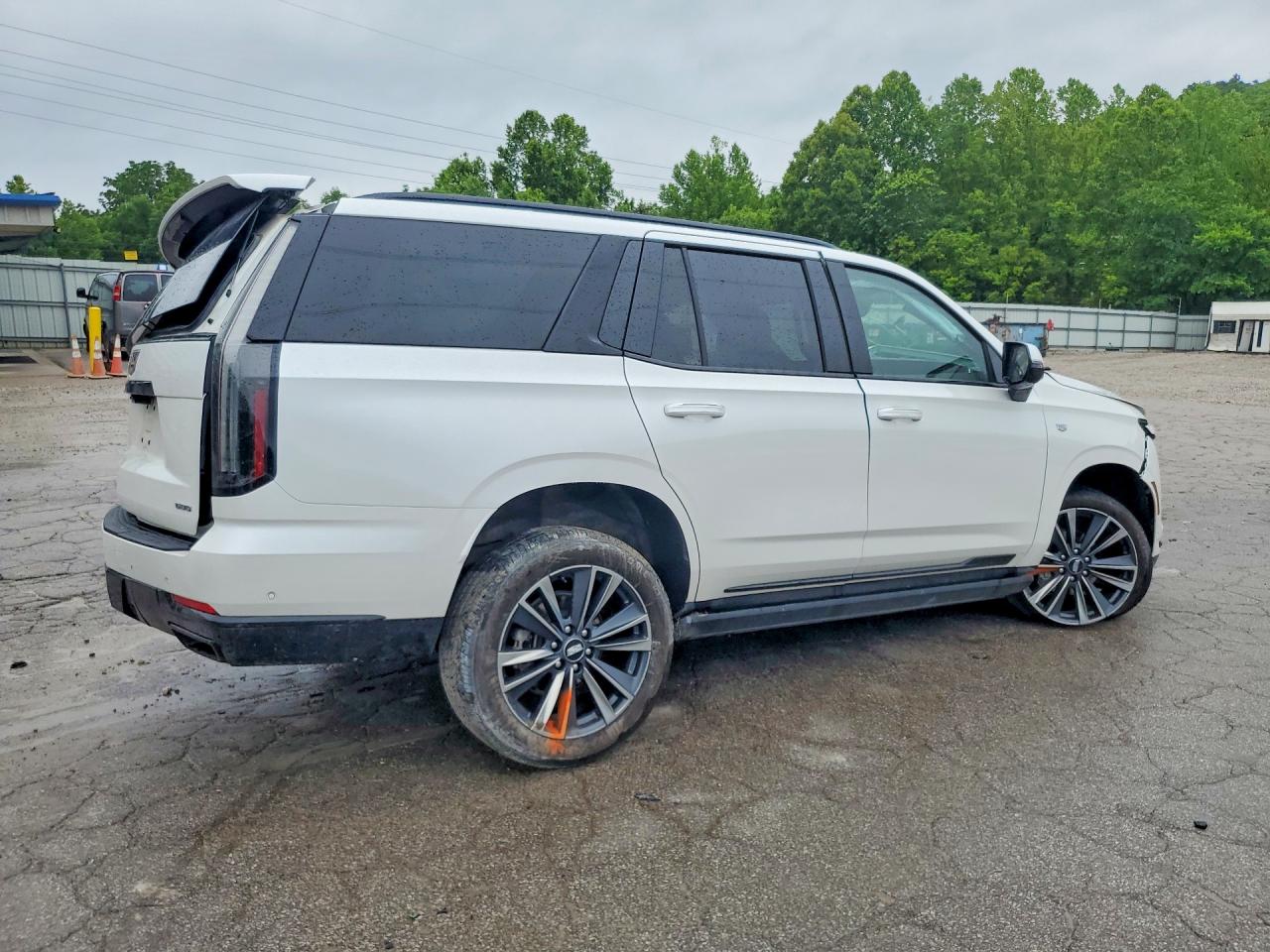2025 Cadillac Escalade VIN 1GYS9ERL9SR312027 COPART salvage auction — Front End, WV - SALVAGE CERTIFICATE, sold $37,250 on 2026-07-02 (photo 3)