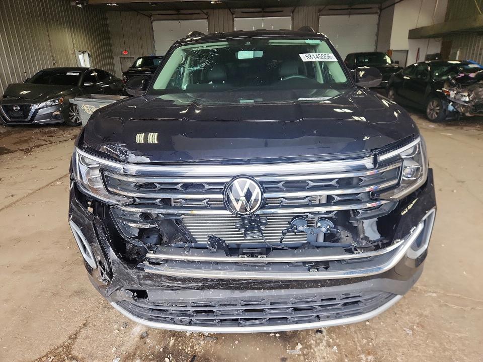 2026 Volkswagen Atlas VIN 1V2WN2CA0TC529302 COPART salvage auction — MINOR DENT/SCRATCHES, Fl - Cert Of Title Slvg Rebuildable, sold $22,500 on 2026-07-20 (photo 5)