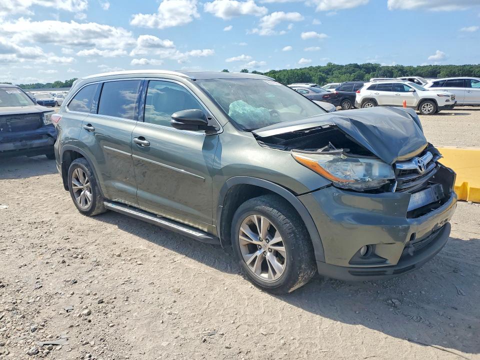 2015 Toyota Highlander VIN 5TDJKRFH9FS122216 COPART salvage auction — FRONT END, KS - CERT OF TITLE-SALVAGE, sold $125 on 2026-07-28 (photo 4)
