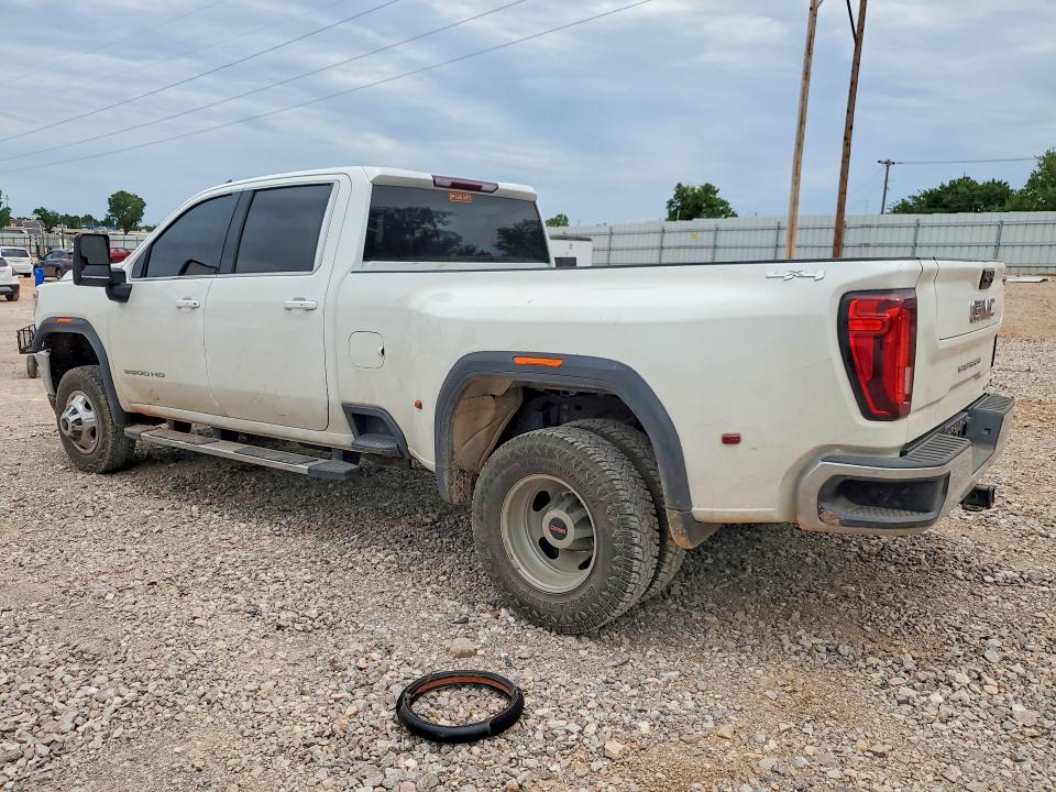2022 Gmc VIN 1GT49TEY2NF331058 COPART salvage auction — FRONT END, Ok - Certificate Of Title, sold $7,900 on 2026-07-30 (photo 2)