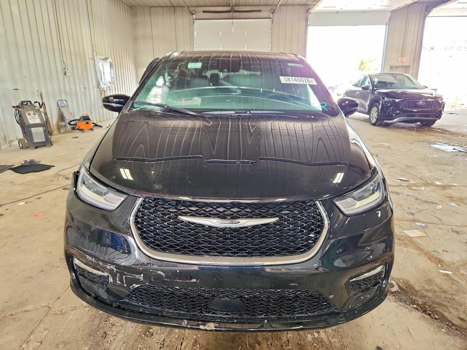 2026 Chrysler VIN 2C4RC1BGXTR167488 COPART salvage auction — SIDE, Fl - Cert Of Title Slvg Rebuildable, sold $19,500 on 2026-07-27 (photo 5)