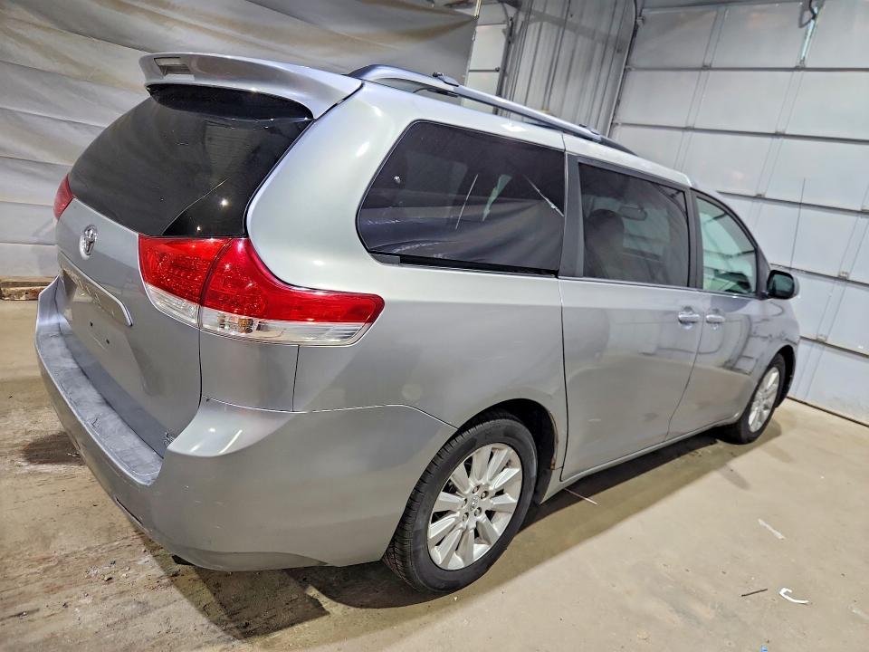 2011 Toyota Sienna VIN 5TDJK3DC4BS025326 COPART salvage auction — REAR END, Nh - Certificate Of Title, sold $4,650 on 2026-07-02 (photo 3)