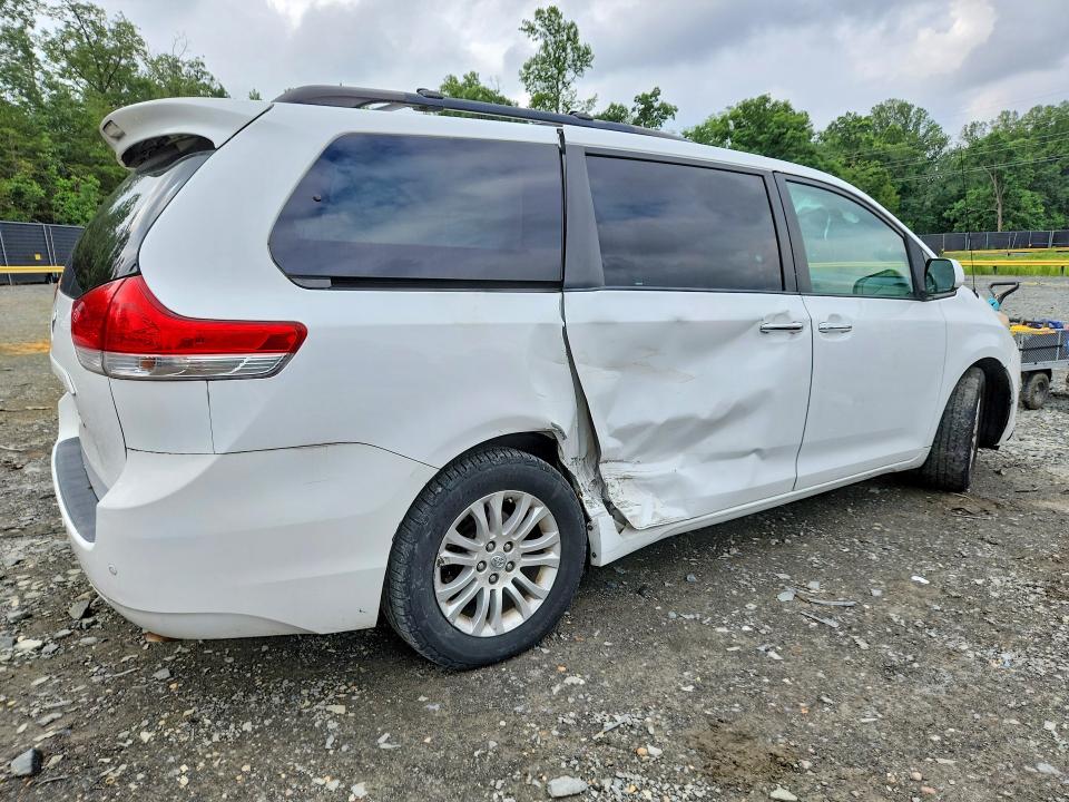 2012 Toyota Sienna VIN 5TDYK3DC6CS253005 COPART salvage auction — SIDE, Md - Cert Of Salvage > 75% Damage, sold $5,200 on 2026-07-14 (photo 3)