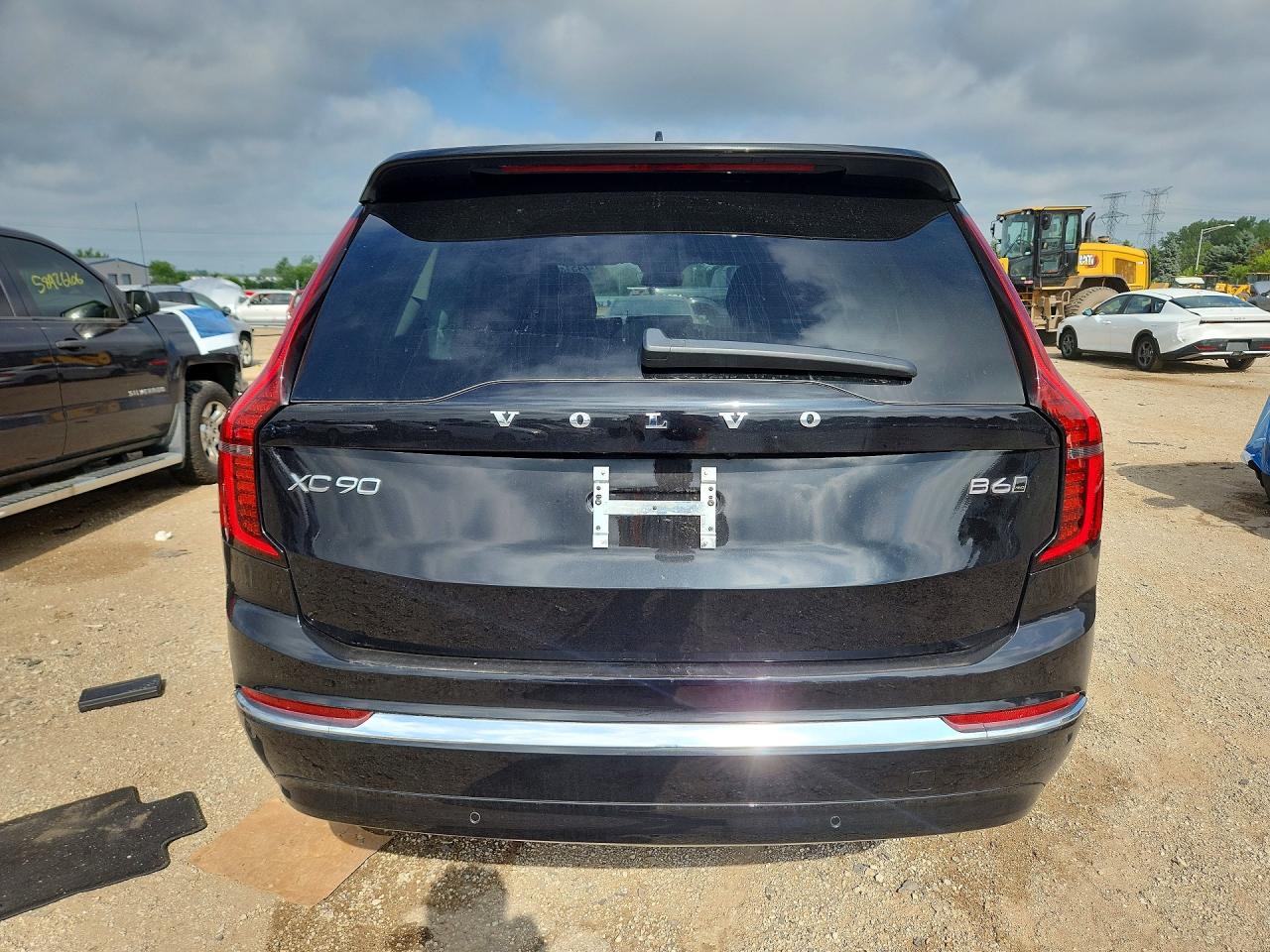 2026 Volvo XC90 VIN YV4062PF1T1465158 COPART salvage auction — Front End, IL - SALVAGE CERTIFICATE, sold $20,400 on 2026-08-18 (photo 6)
