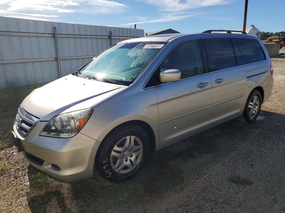 2007 Honda Odyssey VIN 5FNRL387X7B117744 COPART salvage auction — MINOR DENT/SCRATCHES, CA - DIS/DLR/EXP ONLY CLEAN TITLE, sold $1,450 on 2026-07-02 (photo 1)