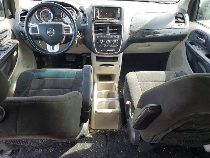 2013 Dodge Caravan VIN 2C4RDGBG3DR672709 COPART salvage auction — MINOR DENT/SCRATCHES, On - Permit No Brand - Unfit, sold $275 on 2026-07-03 (photo 8)