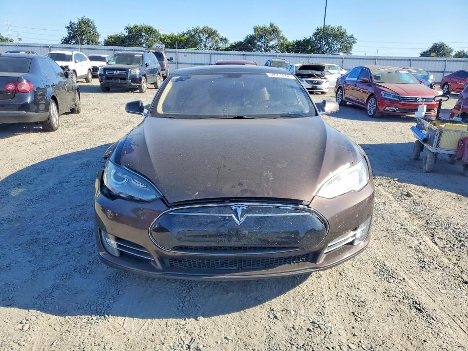 2013 Tesla Model s VIN 5YJSA1CN1DFP27464 COPART salvage auction — REAR END, Ca - Salvage Certificate, sold $2,750 on 2026-07-14 (photo 5)