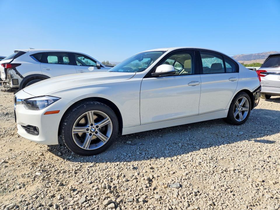 2012 BMW 3er VIN WBA3C1C5XCF433468 — COPART salvage auction photo