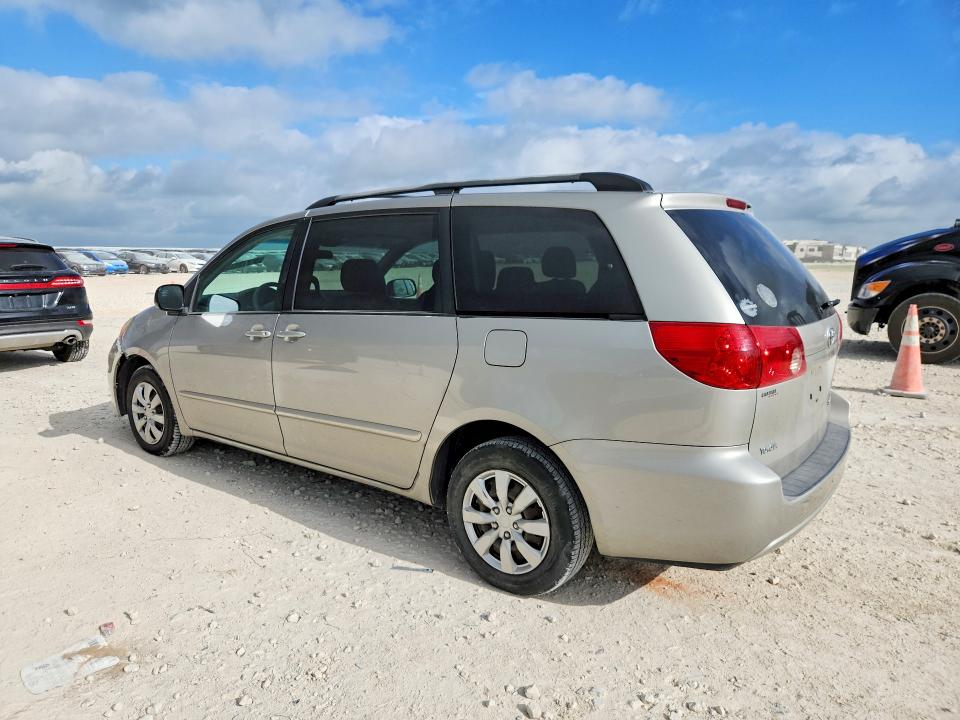 2007 Toyota Sienna VIN 5TDZK23C67S068250 COPART salvage auction — FRONT END, Tx - Salvage Vehicle Title, sold $1,600 on 2026-07-09 (photo 2)