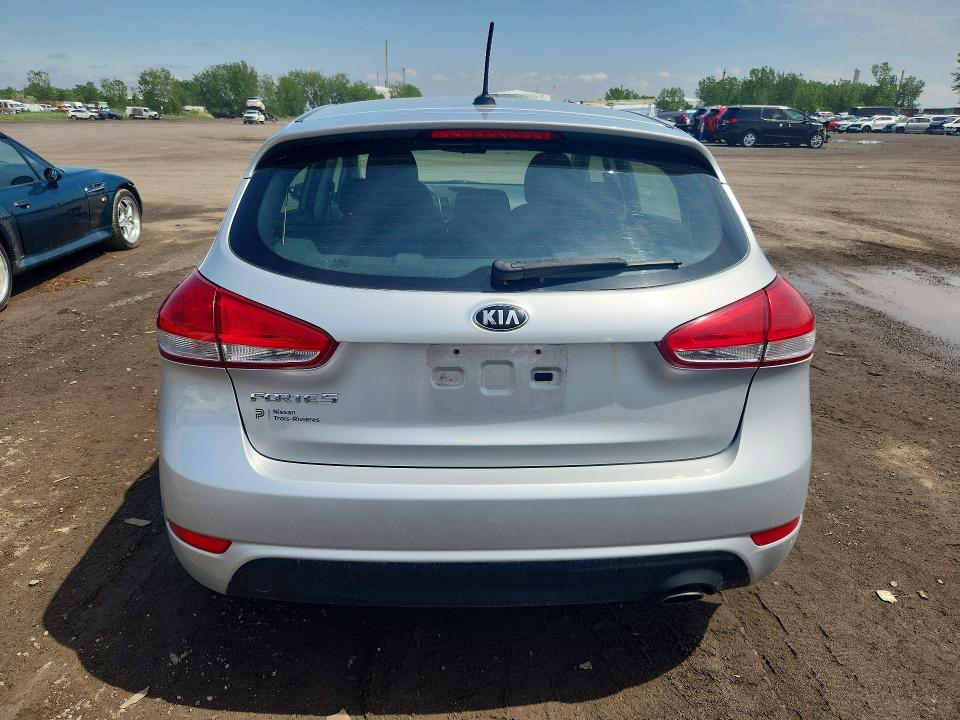 2016 Kia Forte VIN KNAFK5A87G5481851 COPART salvage auction — SIDE, Qc - Gravement Accidente, sold $1,000 on 2026-07-07 (photo 6)