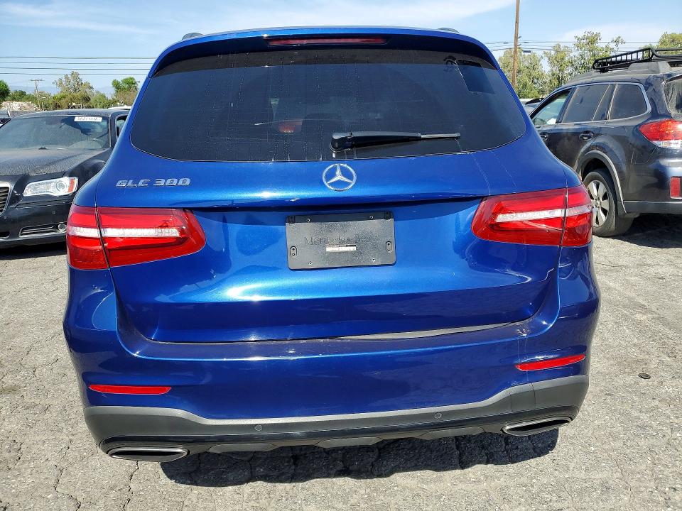 2017 Mercedes-benz Glc VIN WDC0G4JB4HF197289 COPART salvage auction — MINOR DENT/SCRATCHES, Ca - Dis/Dlr/Exp Only Clean Title, sold $7,000 on 2026-07-09 (photo 6)