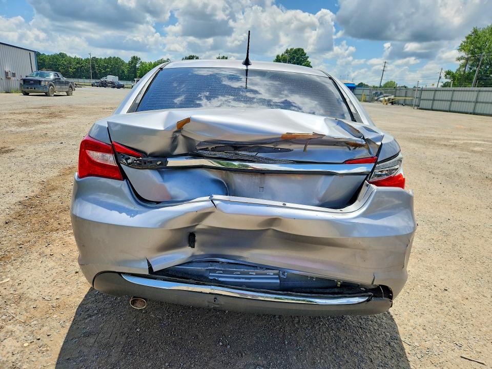 2013 Chrysler 200 VIN 1C3CCBCG7DN634850 COPART salvage auction — FRONT END, La - Cert Of Title-Salvage, sold $900 on 2026-07-16 (photo 6)