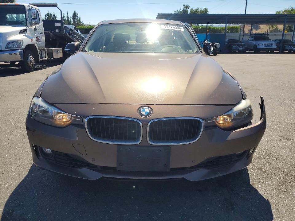 2013 BMW 3 series VIN WBA3A5C56DF352806 COPART salvage auction — SIDE, CA - SALVAGE CERTIFICATE, sold $1,550 on 2026-08-06 (photo 5)