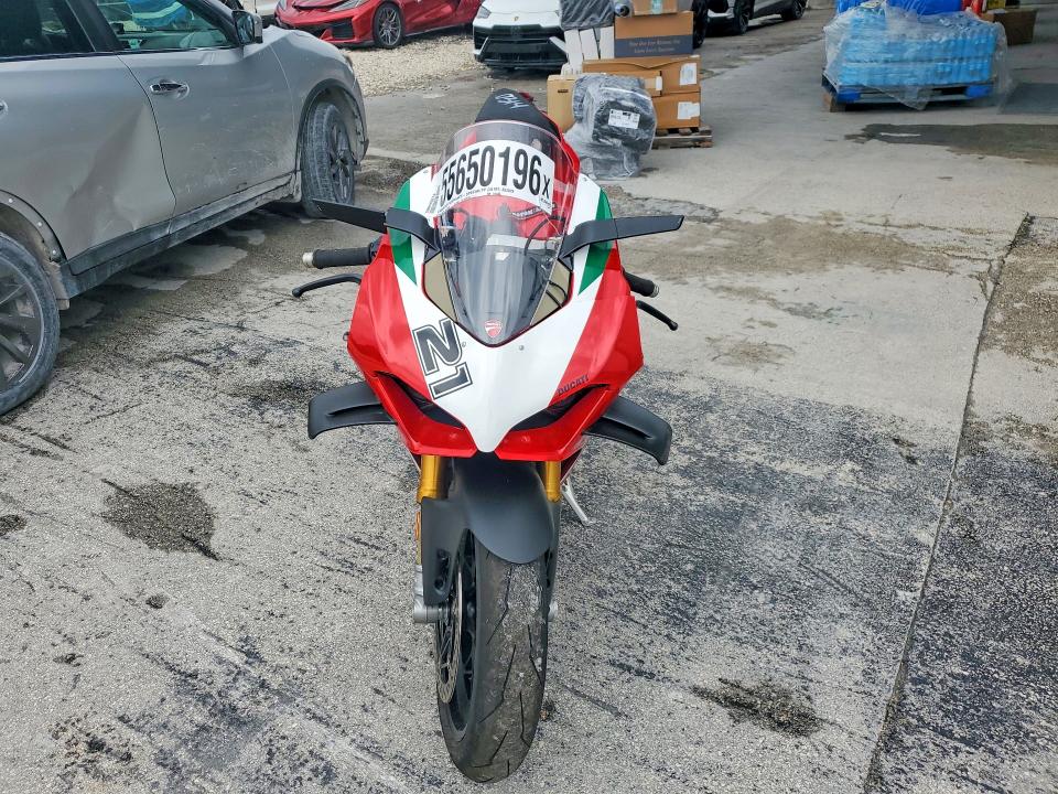 2023 Ducati VIN ZDMDAGWW7PB003144 COPART salvage auction — ROLLOVER, Fl - Certificate Of Destruction, sold $13,000 on 2026-07-09 (photo 2)