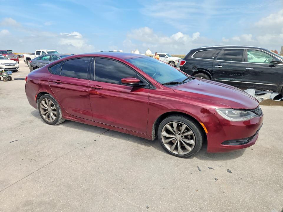 2015 Chrysler 200 VIN 1C3CCCBB2FN585393 COPART salvage auction — MINOR DENT/SCRATCHES, La - Cert Of Title-Reconstructed, sold $575 on 2026-07-11 (photo 4)