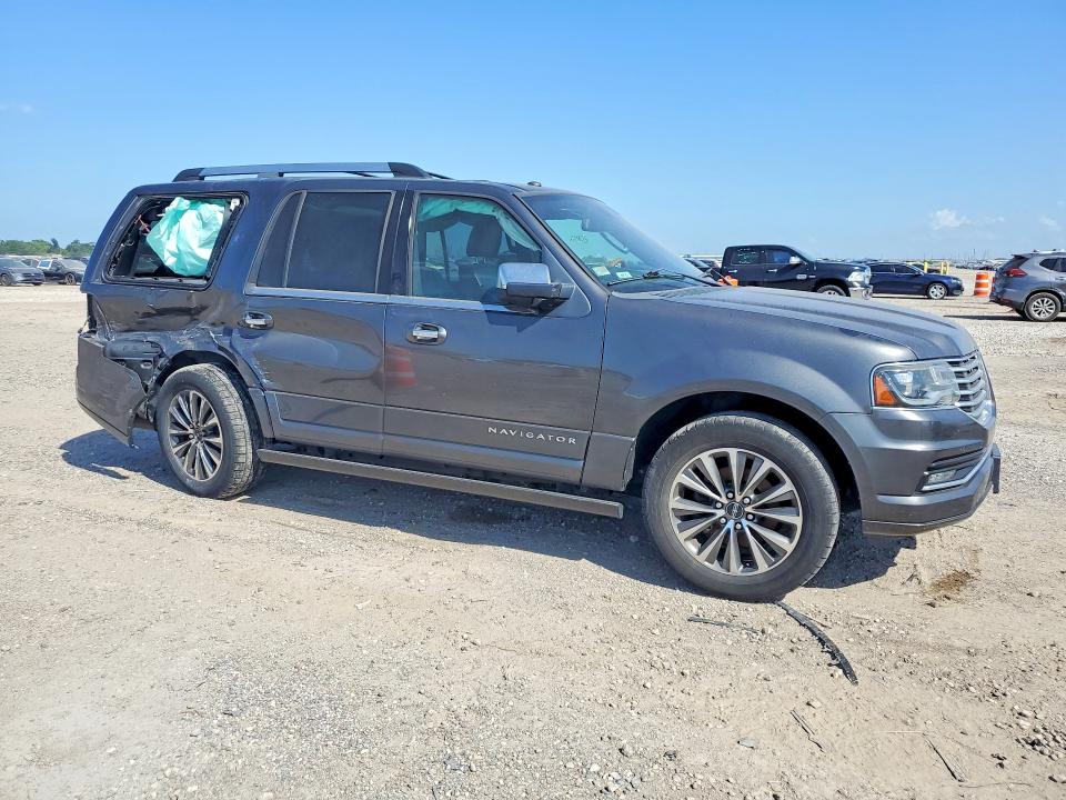 2017 Lincoln Navigator VIN 5LMJJ2HT7HEL09239 COPART salvage auction — REAR END, Tx - Certificate Of Title (P), sold $2,200 on 2026-07-09 (photo 4)