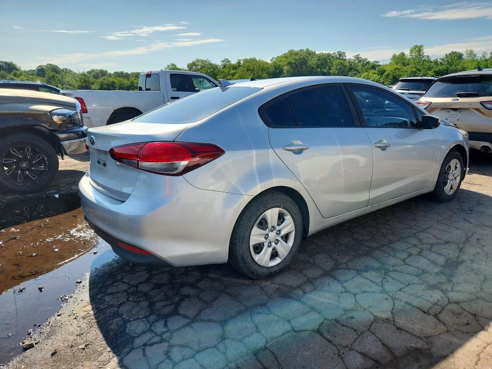 2018 Kia VIN 3KPFK4A73JE255919 COPART salvage auction — UNDERCARRIAGE, CT - CERTIFICATE OF TITLE, sold $975 on 2026-07-02 (photo 3)