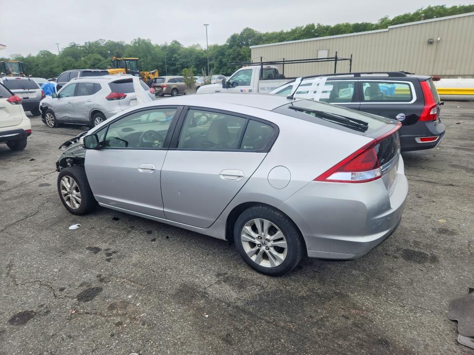 2013 Honda Insight VIN JHMZE2H76DS001975 COPART salvage auction — FRONT END, MA - CERT OF TITLE-RECONSTRCTD COLL, sold $425 on 2026-07-02 (photo 2)