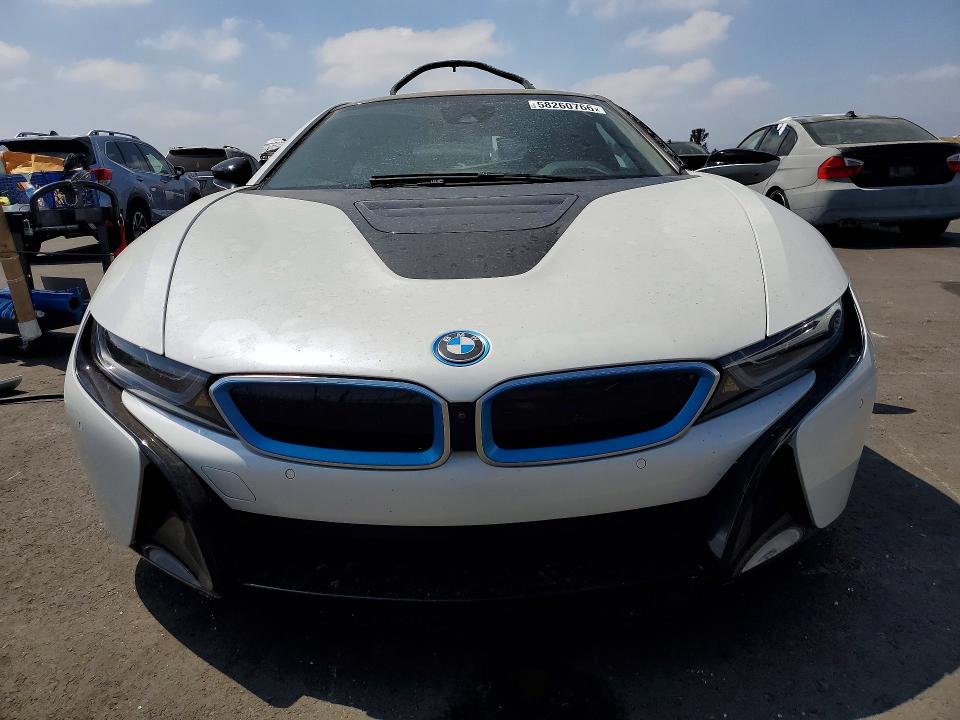 2019 BMW I8 VIN WBY2Z4C53K7D08434 COPART salvage auction — REAR END, Ca - Cert Of Title-Salvaged, sold $17,500 on 2026-07-29 (photo 5)