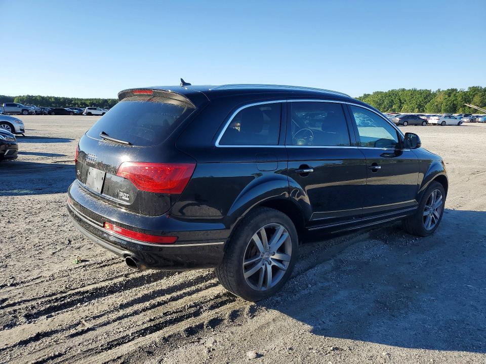 2015 Audi Q7 VIN WA1LGAFE3FD015427 COPART salvage auction — MINOR DENT/SCRATCHES, Il - Certificate Of Title (P), sold $850 on 2026-07-08 (photo 3)