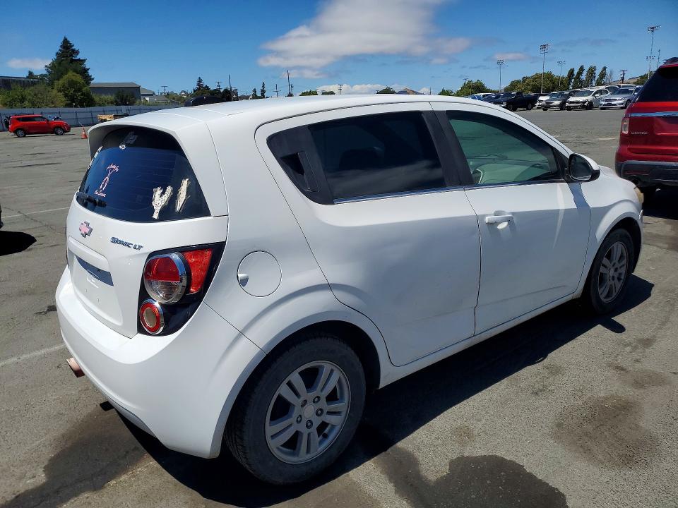 2016 Chevrolet SONIC VIN 1G1JC6SH9G4155658 COPART salvage auction — MINOR DENT/SCRATCHES, Ca - Dis/Dlr/Exp Only Clean Title, sold $550 on 2026-07-10 (photo 3)