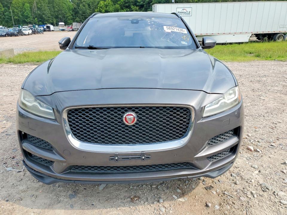 2017 Jaguar F-pace VIN SADCK2BV8HA054264 COPART salvage auction — NORMAL WEAR, Wv - Certificate Of Title, sold $1,700 on 2026-07-27 (photo 5)