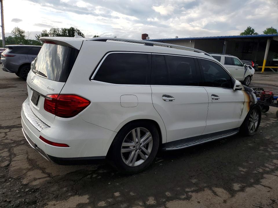 2016 Mercedes-benz Gl-class VIN 4JGDF6EE3GA646088 COPART salvage auction — BURN, Ct - Cert Of Title-Salvage, sold $475 on 2026-07-02 (photo 3)