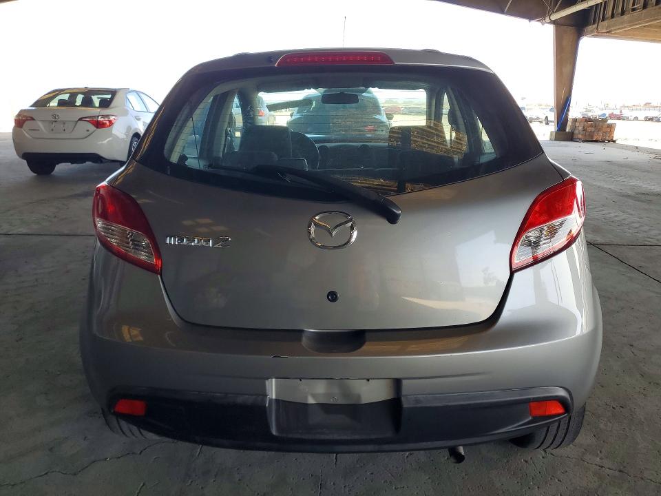 2014 Mazda 2 VIN JM1DE1KZ4E0177033 COPART salvage auction — FRONT END, Salvage Title, sold $400 on 2026-07-21 (photo 6)