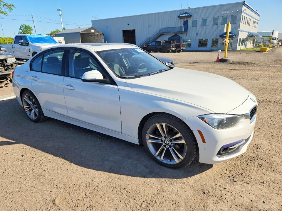 2016 BMW 3er VIN WBA8A3C53GK689729 COPART salvage auction — SIDE, Qc - Gravement Accidente, sold $2,850 on 2026-07-07 (photo 4)