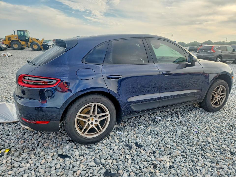 2017 Porsche Macan VIN WP1AA2A53HLB02974 COPART salvage auction — REAR END, Fl - Cert Of Title Slvg Rebuildable, sold $6,800 on 2026-08-07 (photo 3)