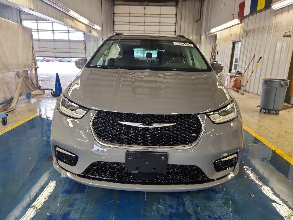 2022 Chrysler Pacifica VIN 2C4RC1BG0NR167843 COPART salvage auction — SIDE, MI - CERTIFICATE OF TITLE, sold $3,950 on 2026-07-23 (photo 5)