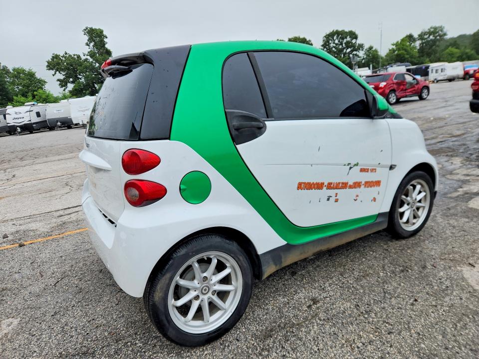 2008 Smart Fortwo VIN WMEEJ31X98K100194 COPART salvage auction — HAIL, Mo - Salvage Certificate Of Title, sold $125 on 2026-07-13 (photo 3)
