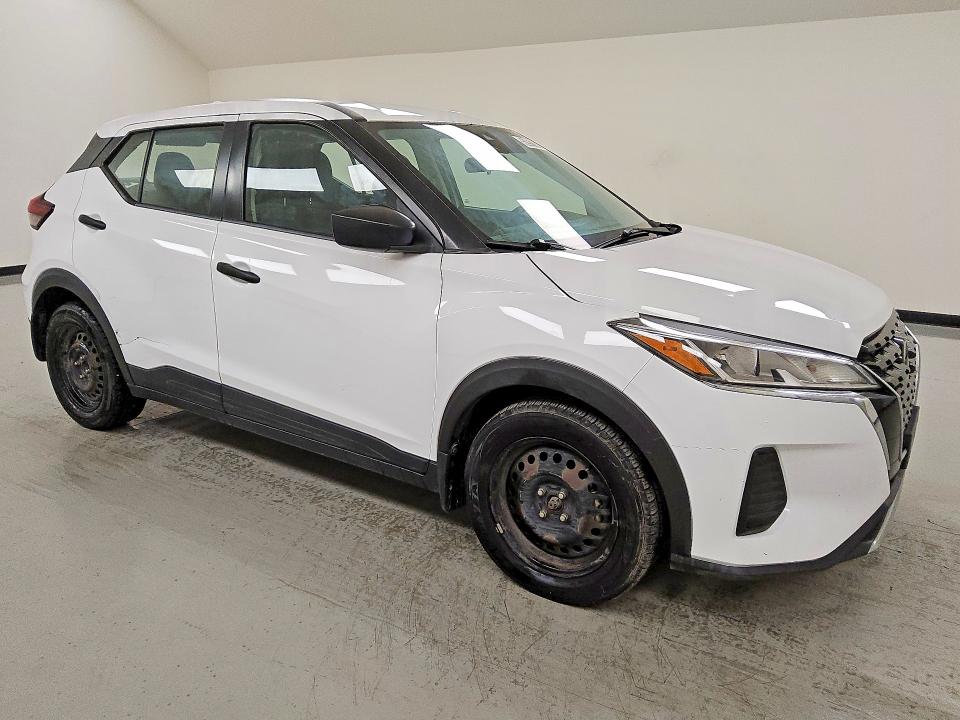 2021 Nissan Kicks VIN 3N1CP5BV8ML483909 COPART salvage auction — MECHANICAL, TX - CERTIFICATE OF TITLE, sold $3,250 on 2026-07-09 (photo 4)