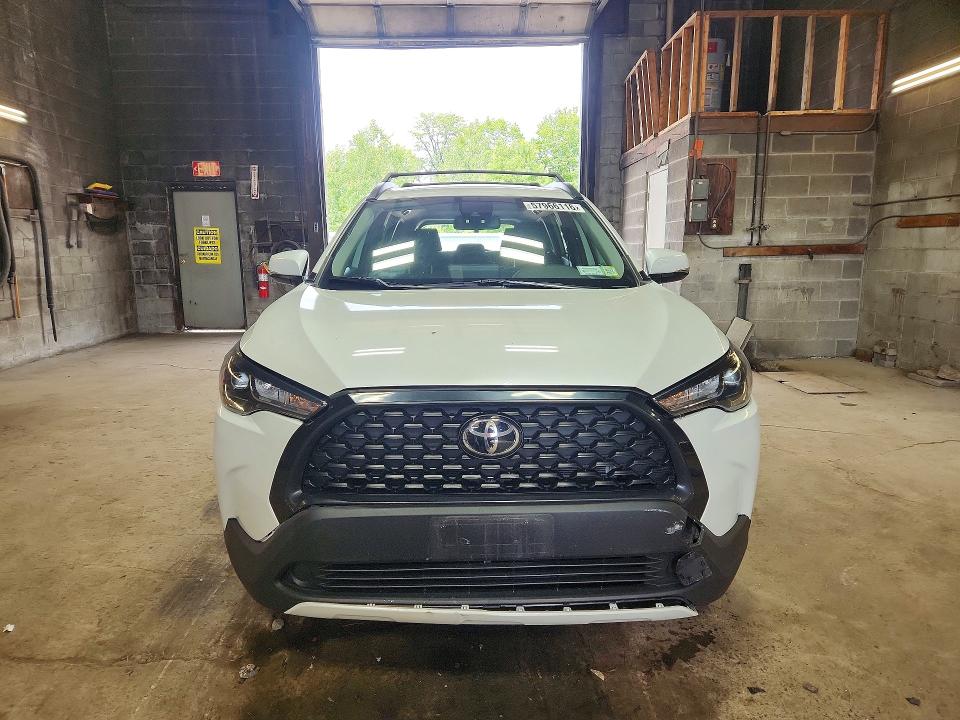 2022 Toyota Corolla cross VIN 7MUCAABG4NV043213 COPART salvage auction — REAR END, Ny - Mv-907A Salvage Certificate, sold $8,100 on 2026-07-27 (photo 5)