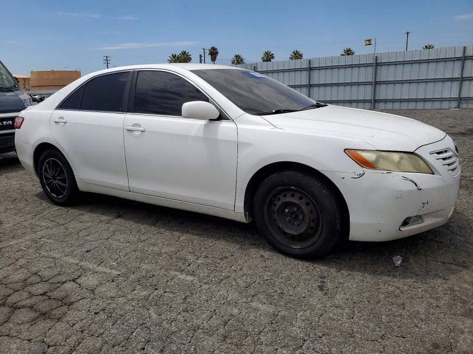 2007 Toyota Camry VIN 4T1BE46K77U586043 COPART salvage auction — MINOR DENT/SCRATCHES, Ca - Dis/Dlr/Exp Only Clean Title, sold $850 on 2026-07-02 (photo 4)