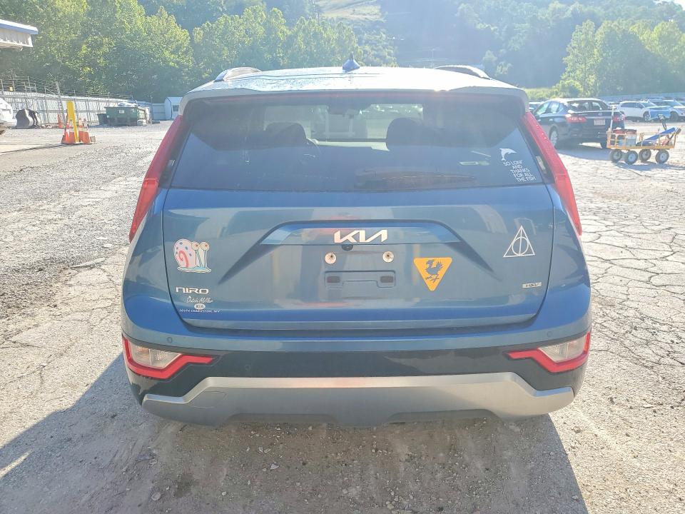 2023 Kia Niro VIN KNDCR3LE0P5037929 COPART salvage auction — FRONT END, Wv - Salvage Certificate, sold $7,500 on 2026-07-30 (photo 6)