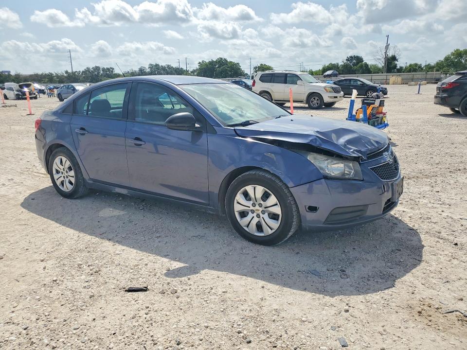 2014 Chevrolet Cruze VIN 1G1PA5SG3E7209114 COPART salvage auction — FRONT END, Tx - Salvage Vehicle Title, sold $475 on 2026-07-09 (photo 4)