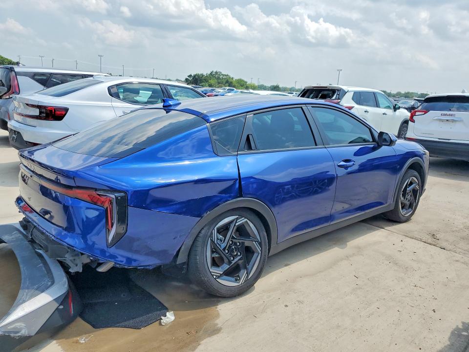 2025 Kia K4 VIN 3KPFU4DE3SE180323 COPART salvage auction — REAR END, TX - CERTIFICATE OF TITLE, sold $9,100 on 2026-07-30 (photo 3)