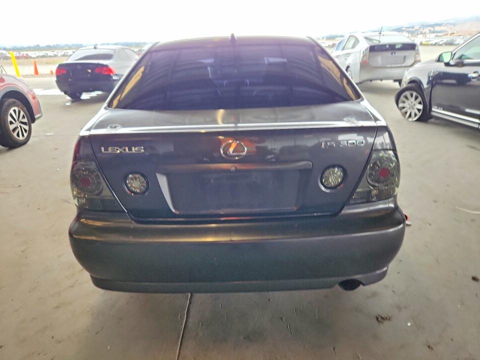 2001 Lexus Is 300 VIN JTHBD182X10017218 COPART salvage auction — MINOR DENT/SCRATCHES, Ca - Dis/Dlr/Exp App For Dup Salvag, sold $2,600 on 2026-07-13 (photo 6)